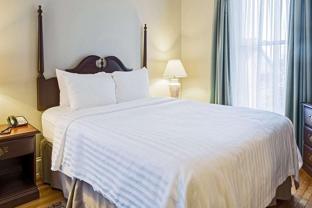 Quality Inn & Suites Downtown Charlottetown Room photo