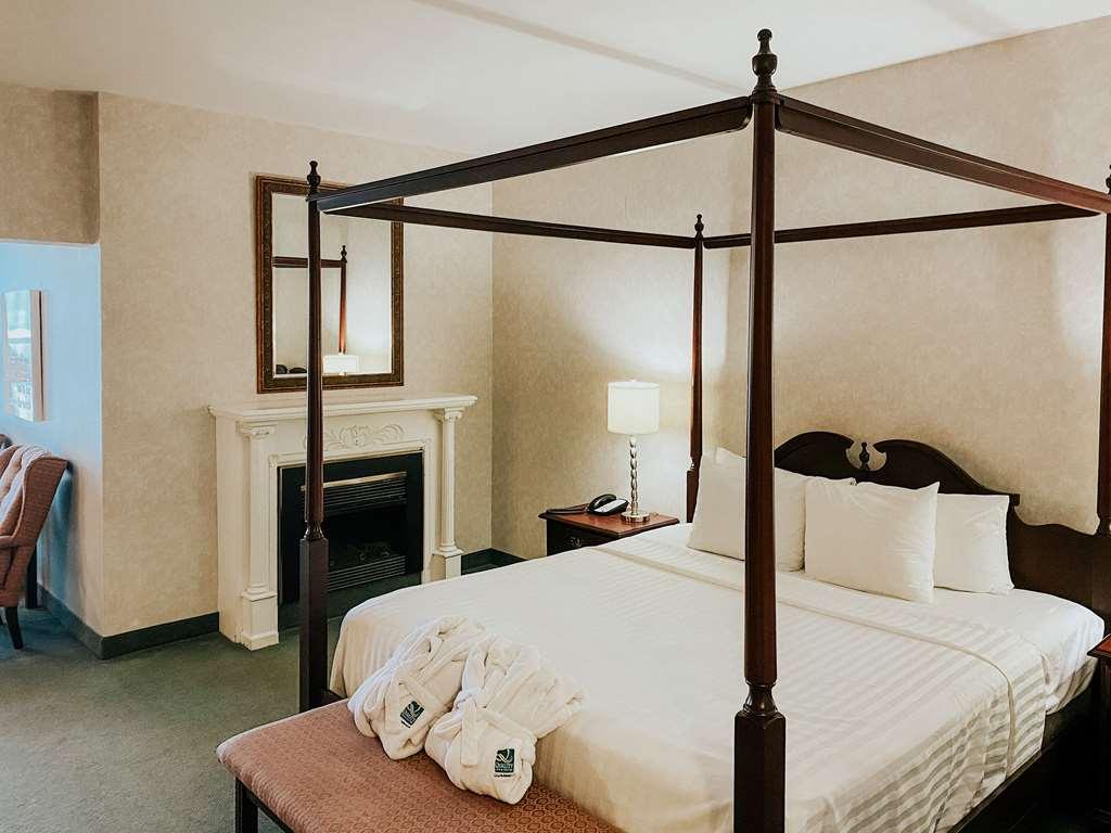 Quality Inn & Suites Downtown Charlottetown Room photo
